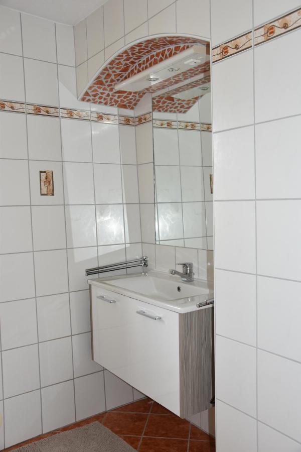 Biohof Weissensteiner Daire Ullrichs Dış mekan fotoğraf